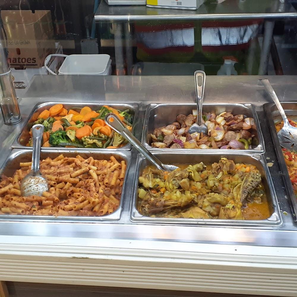 Ave-Z Deli & Pizza